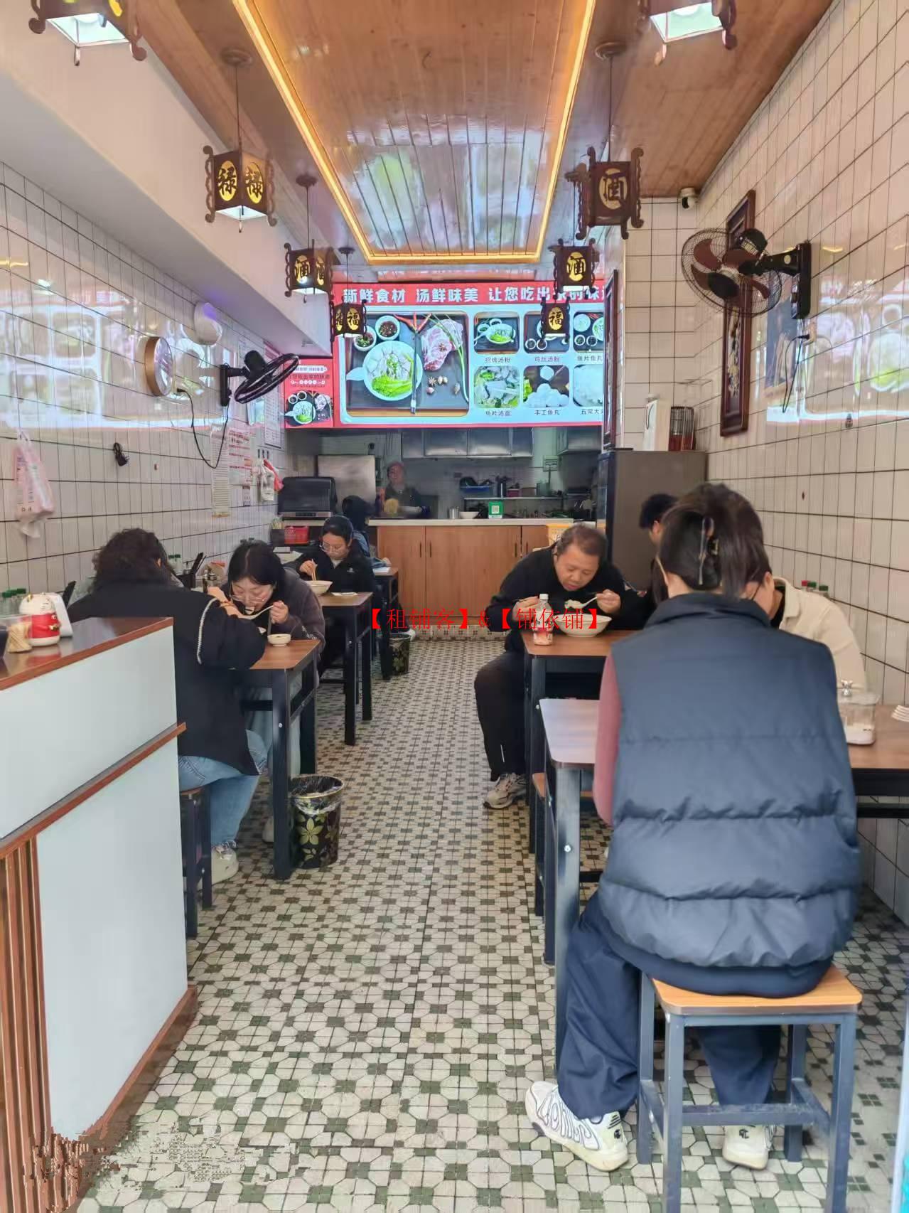文昌阁旁中医一附40平餐饮店转让
